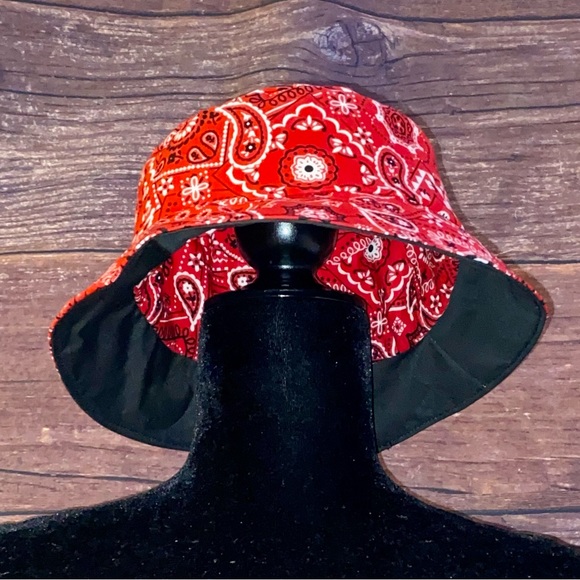 Red Bandana Bucket Hat - Picture 8 of 14